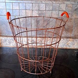 Egg basket
